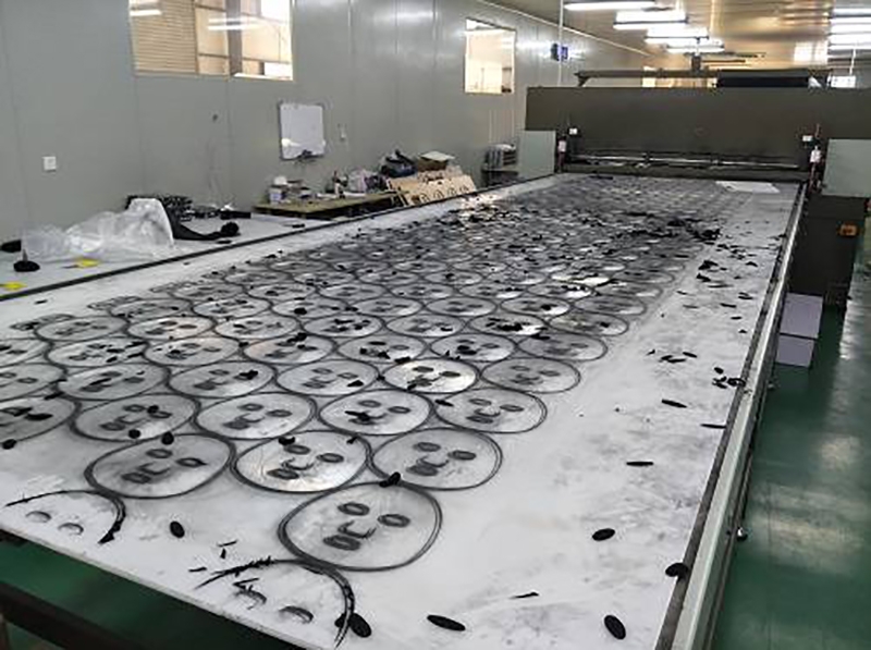 上?？蛻羰褂么髧嵨黄桨逅土喜脭鄼C(jī)150T